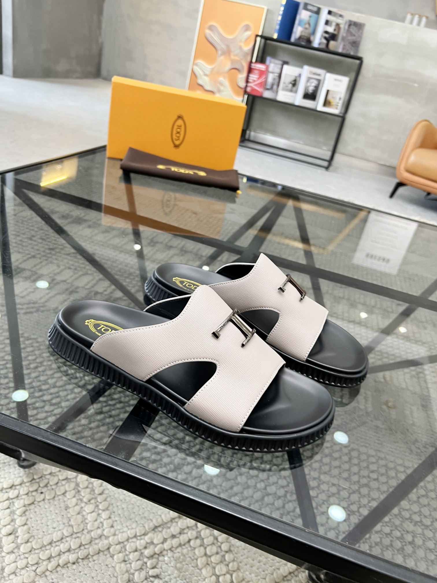 Tods Sandals